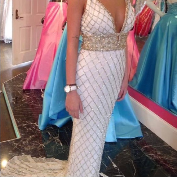 Sherri Hill Prom Dress - Picture 3 of 4